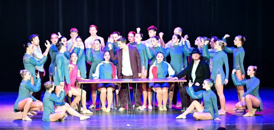 241c61c7 54d6 400b A5ba 852a52296225